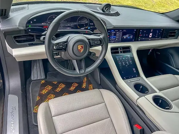 Porsche Taycan - Imagem 3