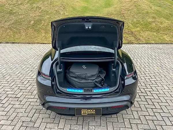 Porsche Taycan - Imagem 20