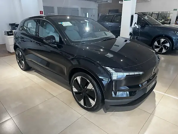 Volvo EX30 - Imagem 1
