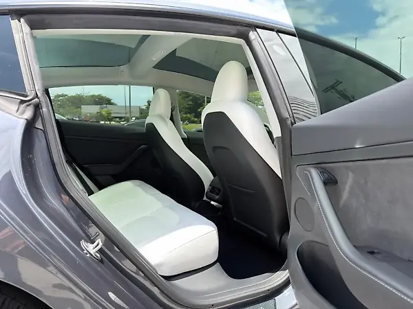 Tesla Model 3 - Imagem 8