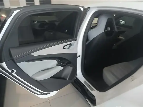 BYD Seal - Imagem 8