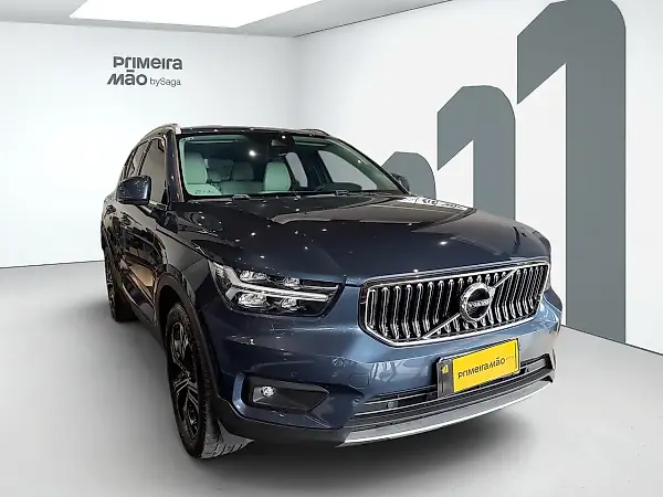Volvo XC40 Recharge Plug-in Hybrid - Imagem 2