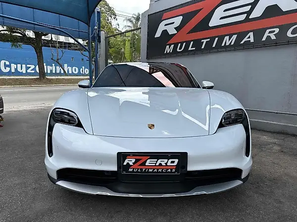 Porsche Taycan - Imagem 3