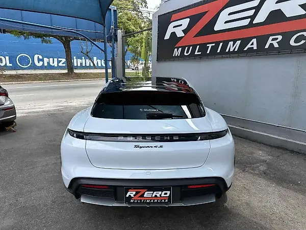 Porsche Taycan - Imagem 4