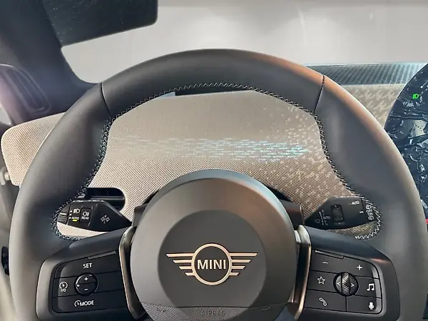 Mini Cooper SE - Imagem 8