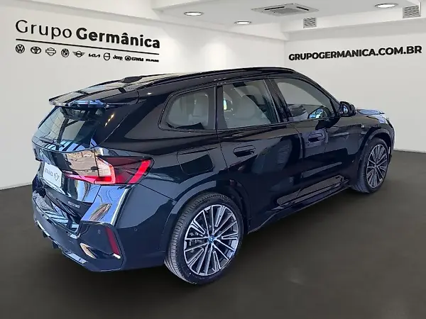 BMW IX1 - Imagem 3