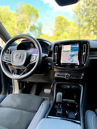 Volvo XC40 Recharge - Imagem 4