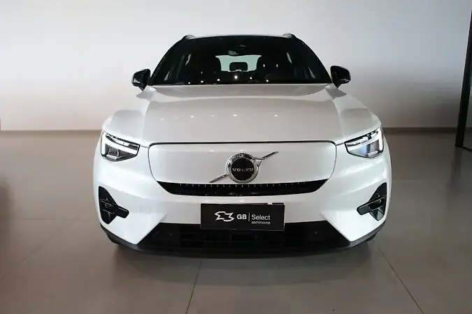 Volvo XC40 Recharge - Imagem 2