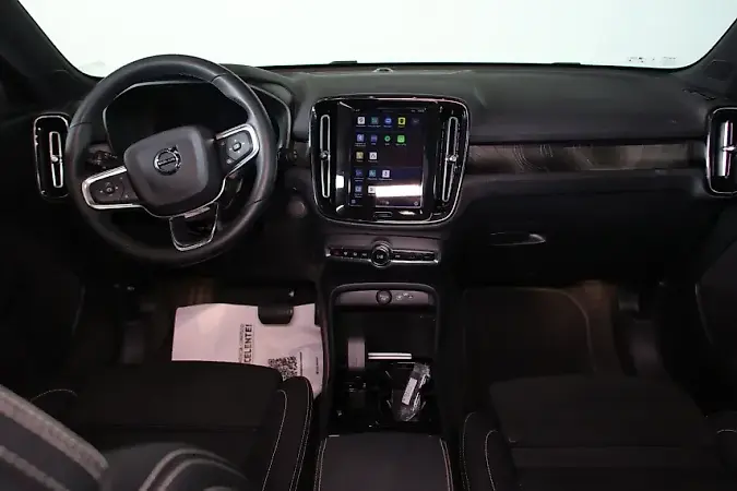 Volvo XC40 Recharge - Imagem 5