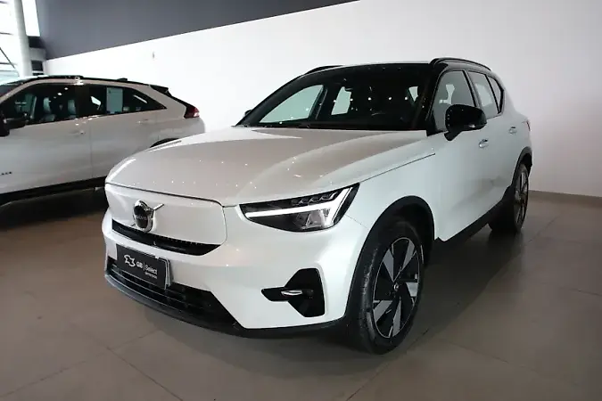 Volvo XC40 Recharge - Imagem 3