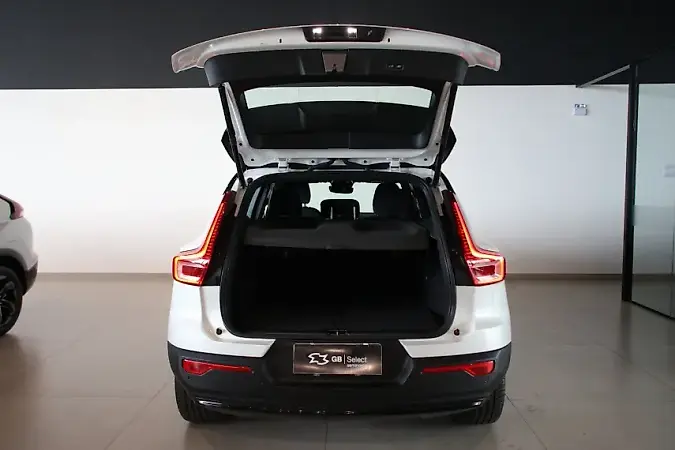 Volvo XC40 Recharge - Imagem 11