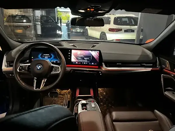 BMW IX2 - Imagem 7