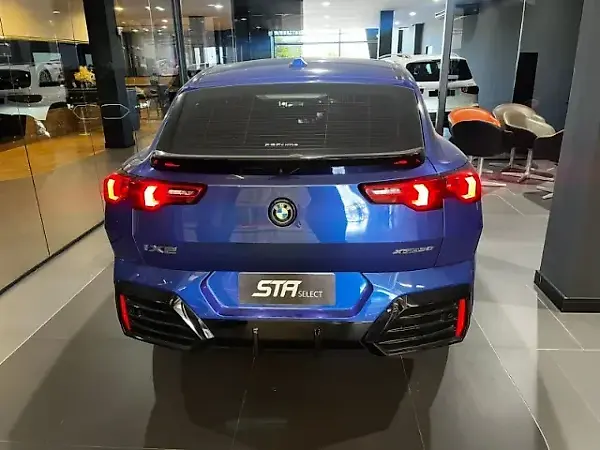 BMW IX2 - Imagem 6