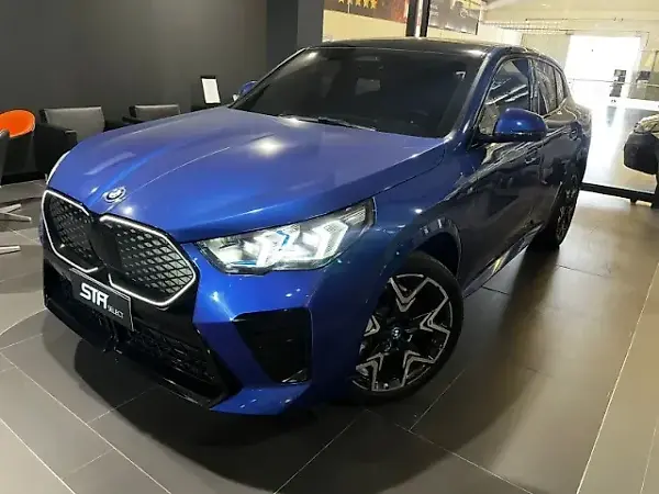 BMW IX2 - Imagem 2