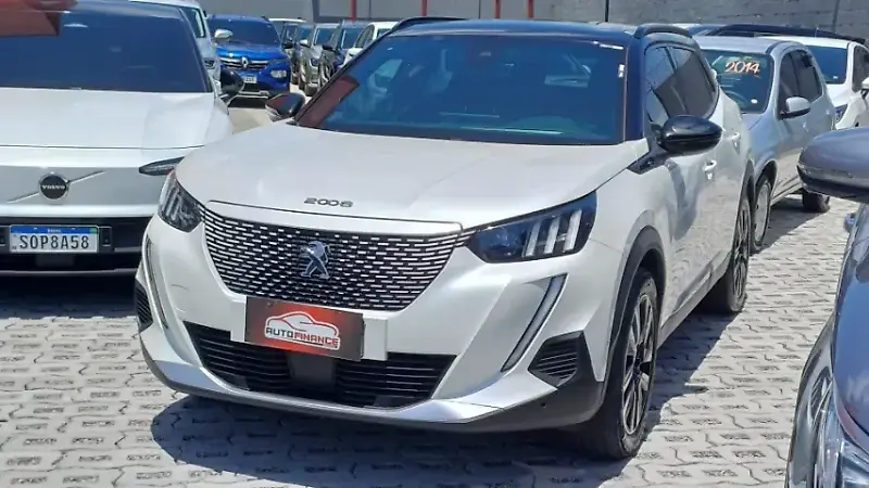 Peugeot E-2008 - Imagem 3
