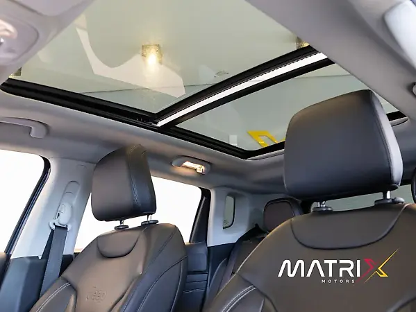 Jeep Compass 4xe Plug-in Hybrid - Imagem 8