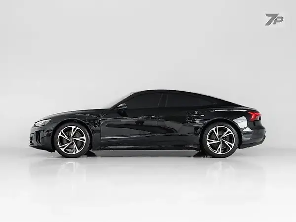 Audi E-tron  GT - Imagem 15