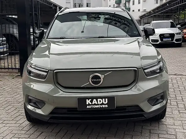 Volvo XC40 Recharge - Imagem 3