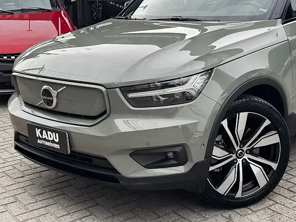 Volvo XC40 Recharge - Imagem 2