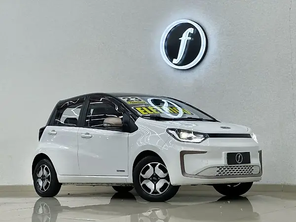 JAC E-JS1 - Imagem 1