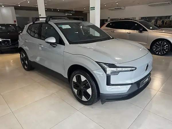 Volvo EX30 - Imagem 1