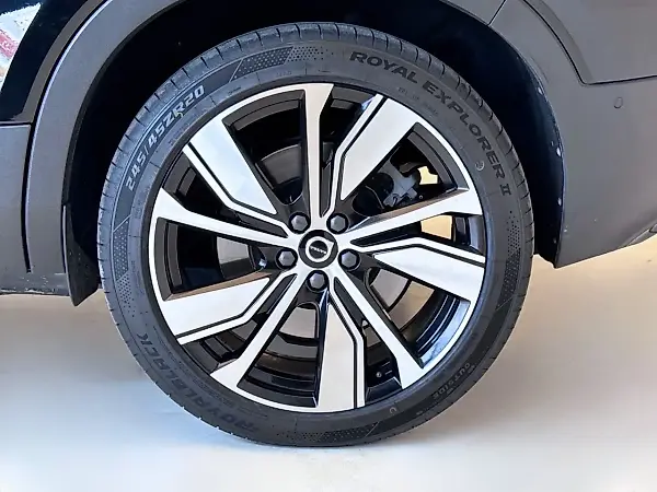Volvo XC40 Recharge - Imagem 20