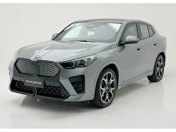 BMW IX2 - Imagem 7