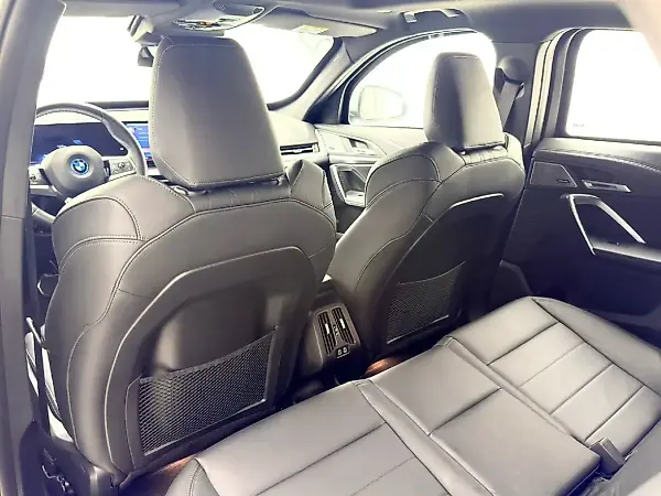BMW IX2 - Imagem 13
