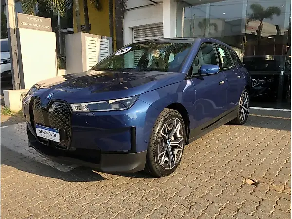 BMW Ix - Imagem 2