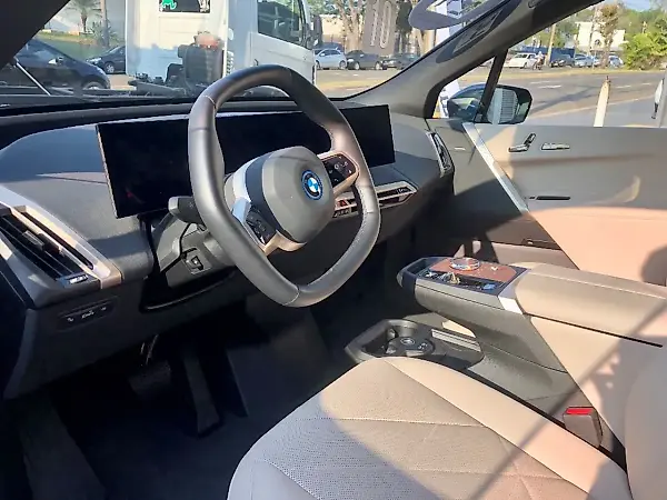 BMW Ix - Imagem 5