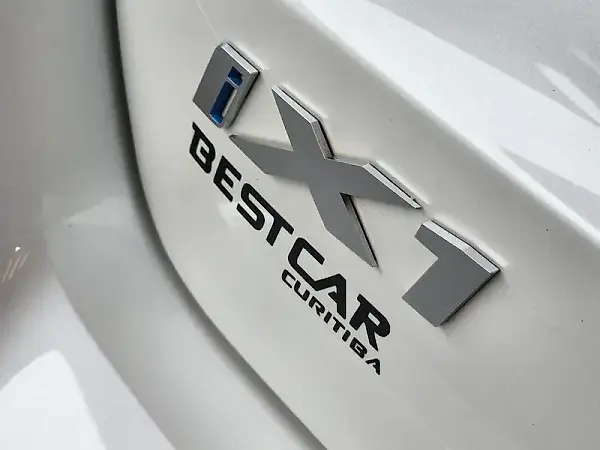 BMW IX1 - Imagem 15