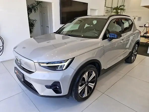 Volvo XC40 Recharge - Imagem 1