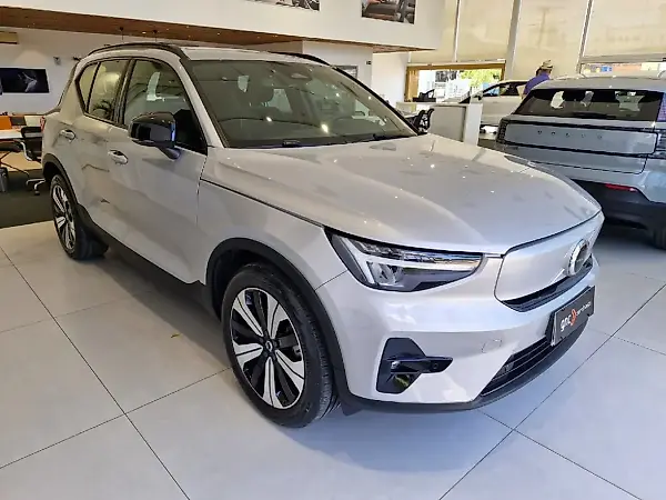 Volvo XC40 Recharge - Imagem 2
