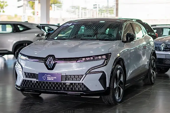 Renault Megane E-tech Electric - Imagem 1