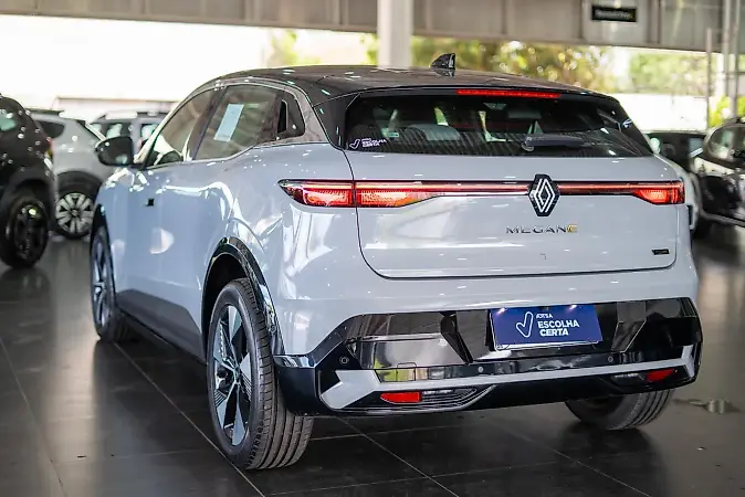Renault Megane E-tech Electric - Imagem 4
