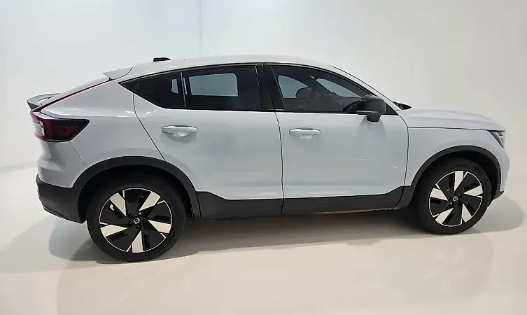 Volvo C40 Recharge - Imagem 10