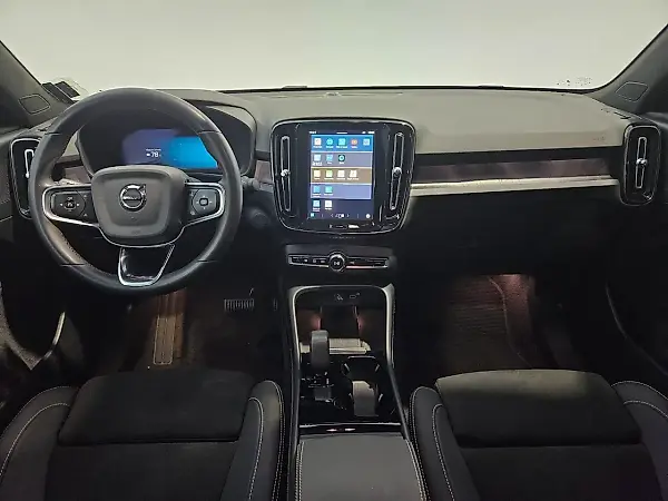Volvo C40 Recharge - Imagem 16