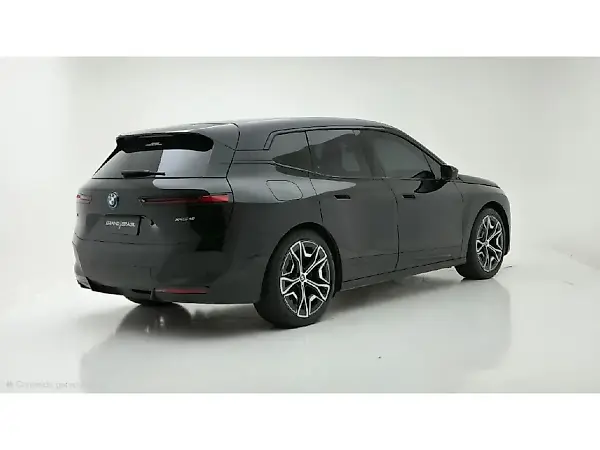 BMW Ix - Imagem 3