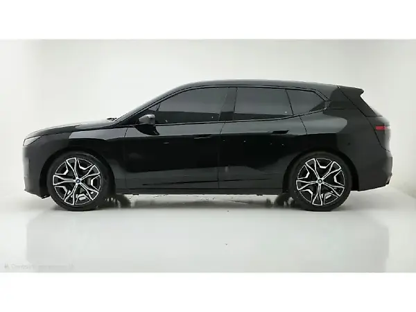 BMW Ix - Imagem 6