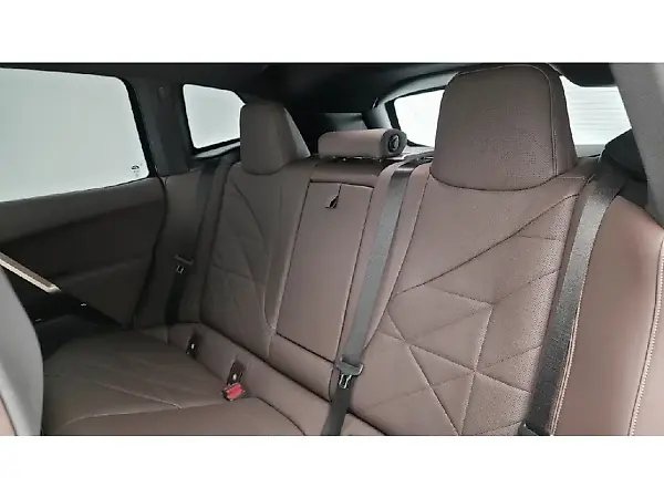BMW Ix - Imagem 14