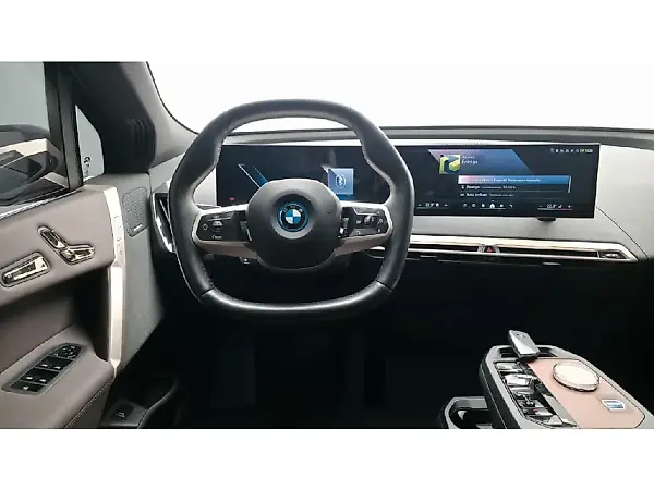 BMW Ix - Imagem 11