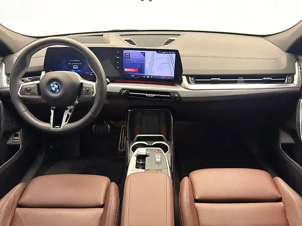 BMW Ix - Imagem 9