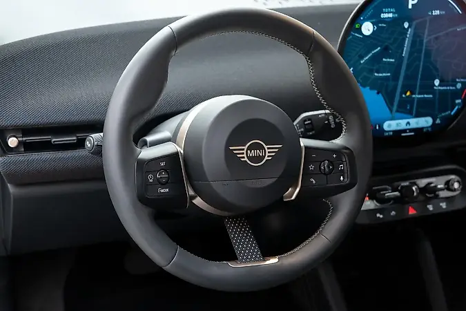 Mini Cooper SE - Imagem 12
