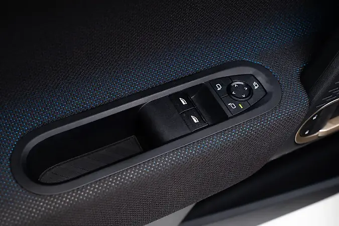 Mini Cooper SE - Imagem 19
