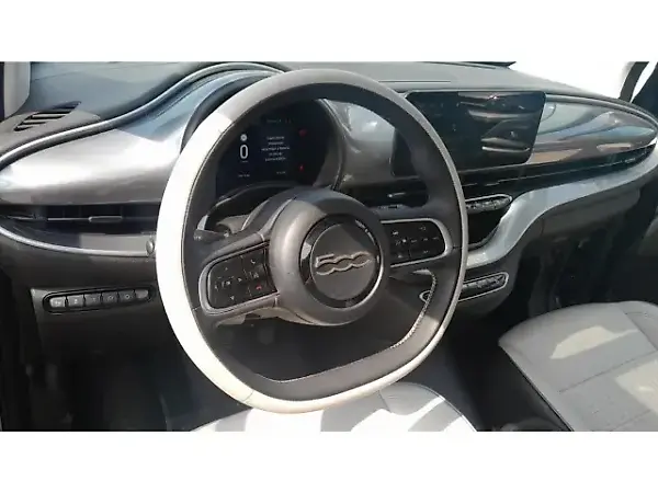 Fiat 500e - Imagem 11