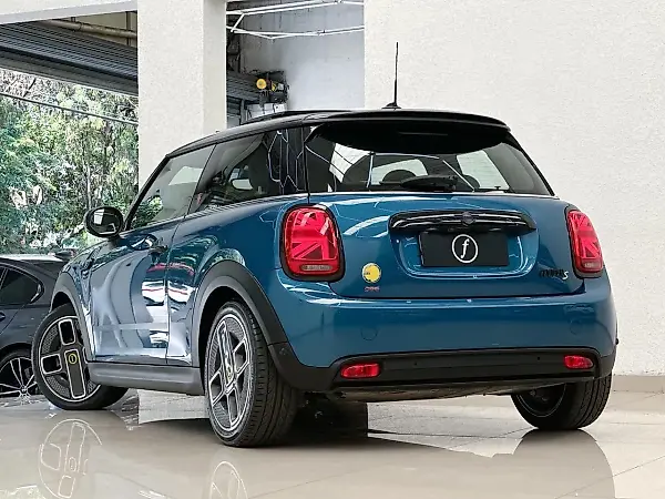 Mini Cooper SE - Imagem 4