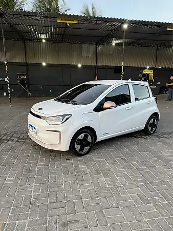 JAC E-JS1 - Imagem 1