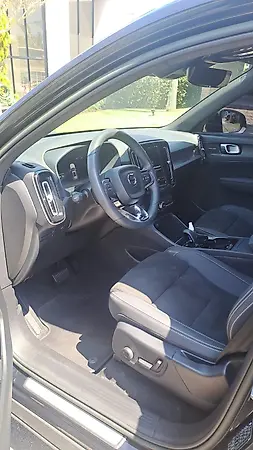 Volvo XC40 Recharge - Imagem 5