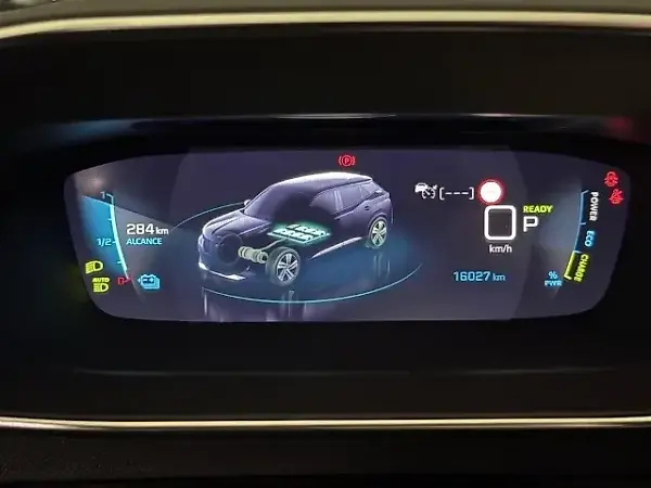 Peugeot E-2008 - Imagem 6