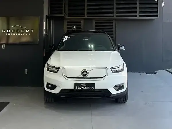 Volvo XC40 - Imagem 2